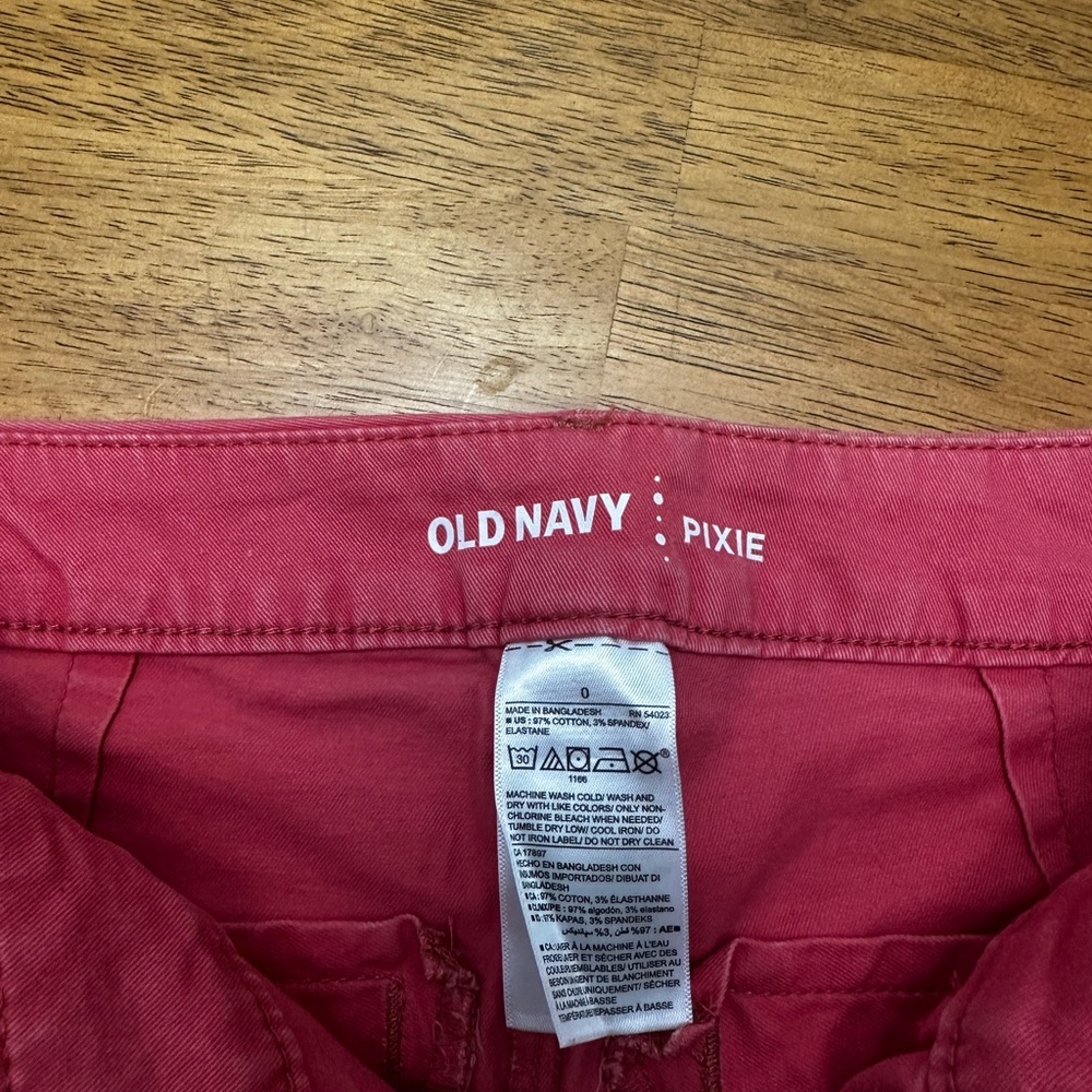 Old Navy Pixie short size 0 - Picture 2 of 3